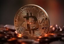 Jak wypłacić Bitcoin z bankomatu?