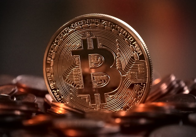 Jak wypłacić Bitcoin z bankomatu?