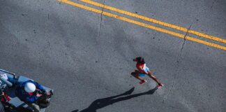 Czy operator widzi historię wyszukiwania?