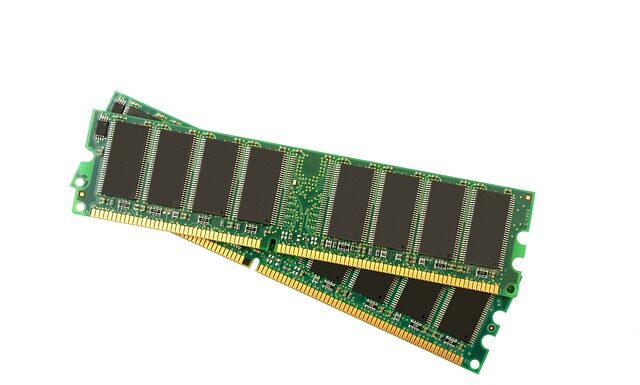 Czym się różni Access od Excela?